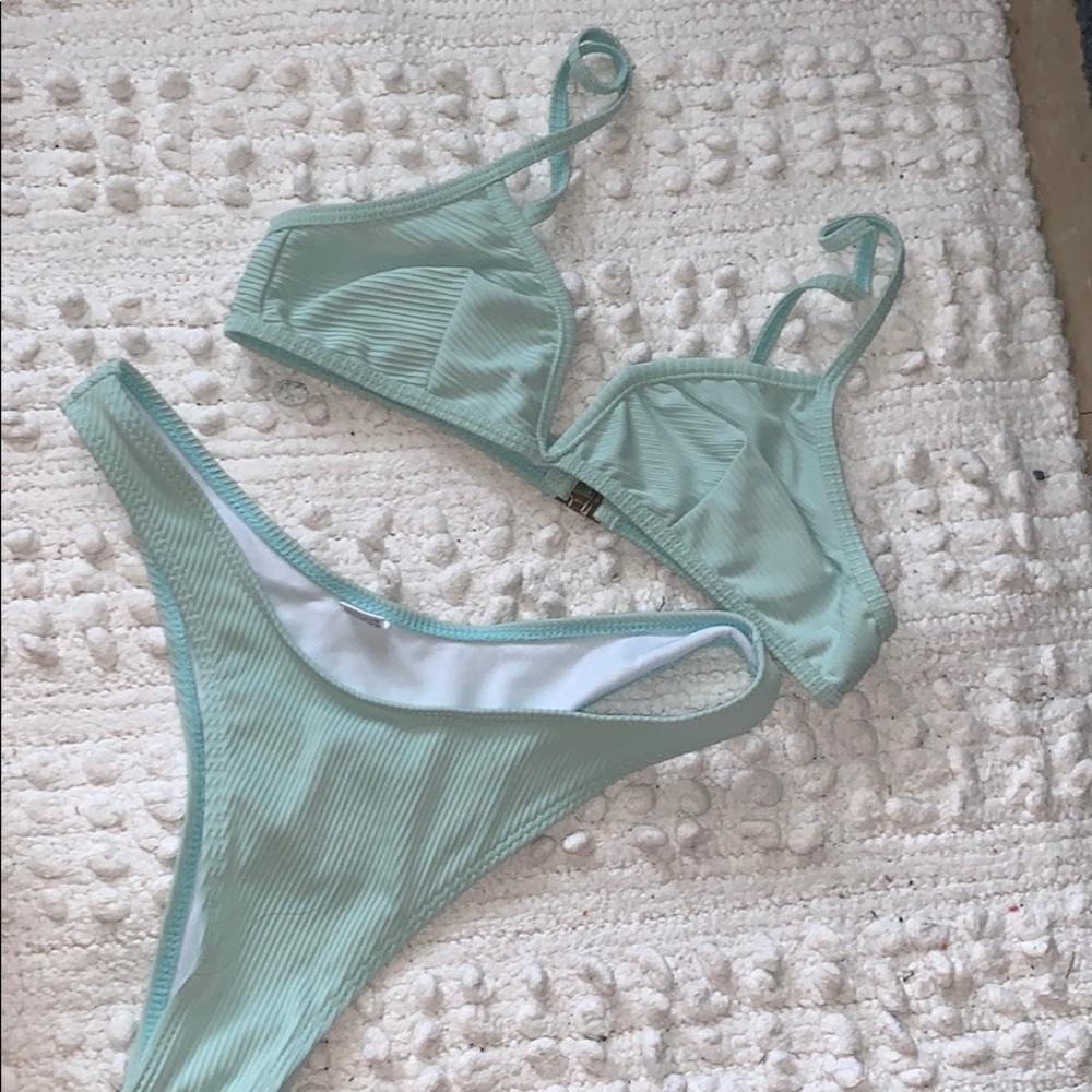 Bright Blue Ribbed Swim set